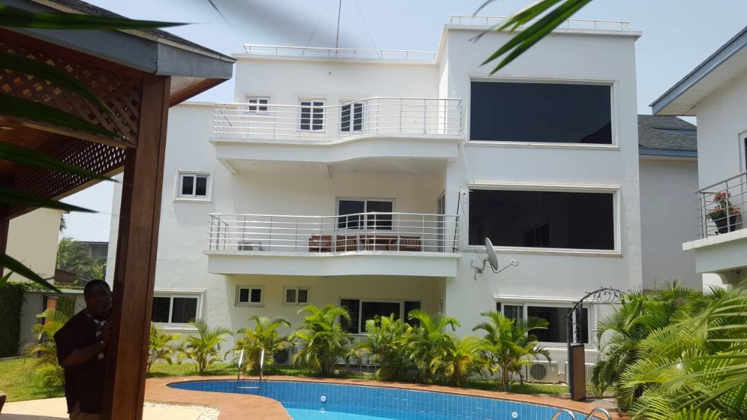 4 BEDROOM TOWNHOUSE TO LET AT CANTONMENTS, ACCRA, GHANA