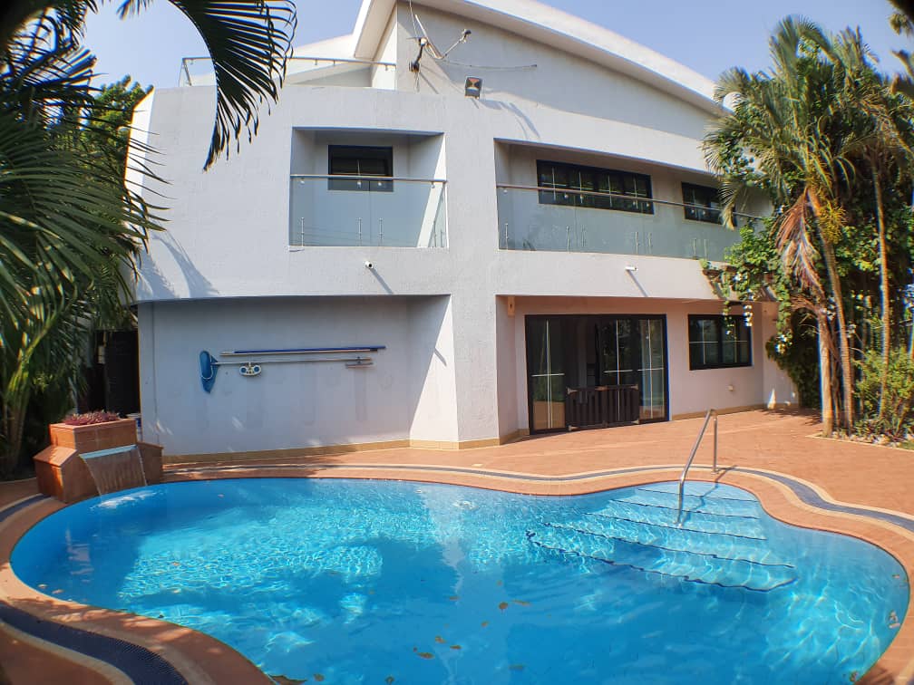 5 BEDROOM HOUSE TO LET AT ABELEMKPE,ACCRA,GHANA.